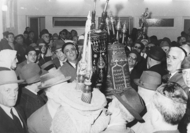 Shimhat Torah.jpg