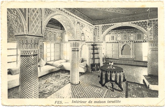 Intérieur de maison juive à Fès 1929.jpg