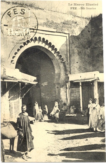 Porte du Mellah Bab Smarine 1915.jpg