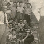Em Habanim  1957.jpg